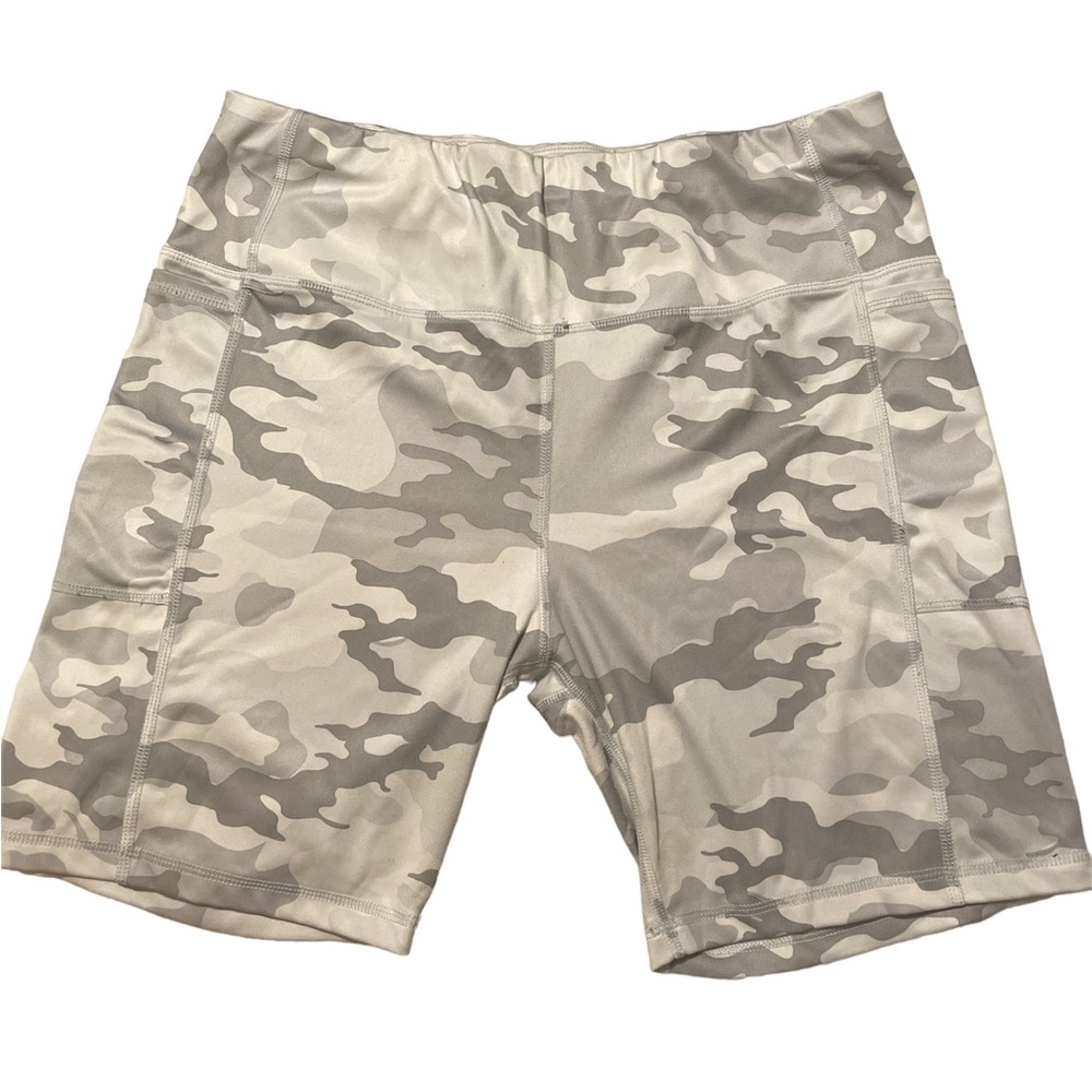 White Camo Athletic Short Size XL